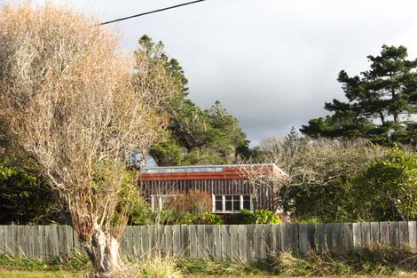 Photo of property in 60 Beach Road, Long Beach, Port Chalmers, 9081