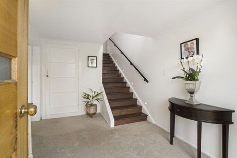 Photo of property in 19 Agincourt Street, Glenfield, Auckland, 0629