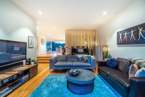 Photo of property in 36 Le Roy Terrace, Birkenhead, Auckland, 0626