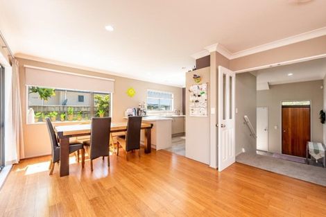 Photo of property in 6 Erlestoke Crescent, Churton Park, Wellington, 6037