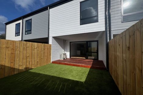 Photo of property in 5/21 Divich Avenue, Te Atatu South, Auckland, 0610