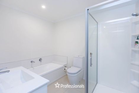 Photo of property in 5 Ashington Road, Silverstream, Upper Hutt, 5019