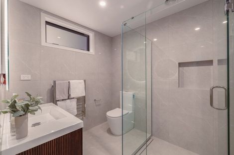 Photo of property in 307a Mount Pleasant Road, Mount Pleasant, Christchurch, 8081