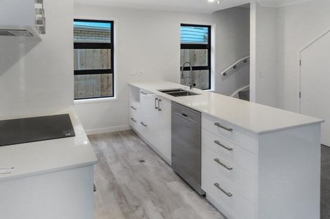 Photo of property in 90c Cambridge Terrace, Waterloo, Lower Hutt, 5011