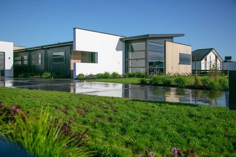 Photo of property in 17 Mike Smith Drive, Cambridge, 3434