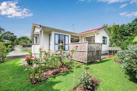 Photo of property in 27 Rimu Road, Raumati Beach, Paraparaumu, 5032