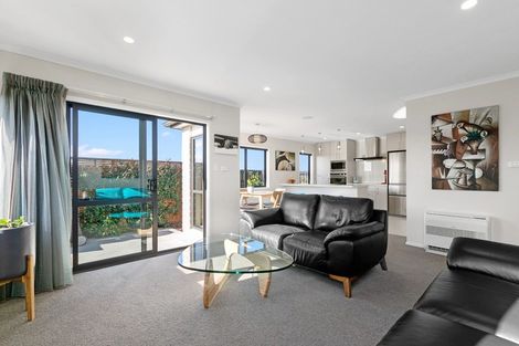 Photo of property in 24 Marion Crescent, Papamoa Beach, Papamoa, 3118