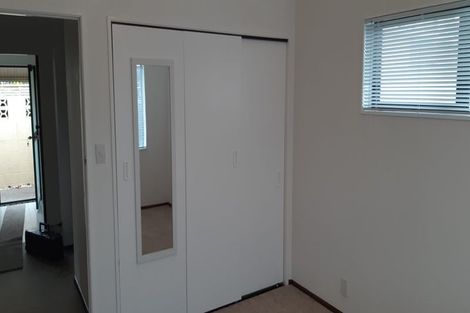 Photo of property in 6c Holsworthy Road, Lower Vogeltown, New Plymouth, 4310