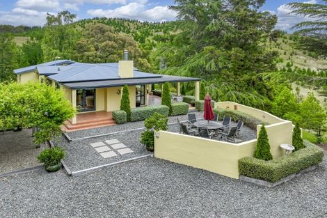 Photo of property in 1544 Kahuranaki Road, Kahuranaki, Havelock North, 4295