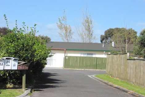 Photo of property in 16 Barbara Grove, Papamoa Beach, Papamoa, 3118