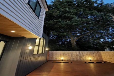 Photo of property in 57e Hogans Road, Glenfield, Auckland, 0629