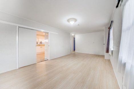 Photo of property in 38 Pinedale Place, Henderson, Auckland, 0610