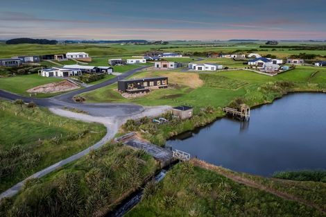 Photo of property in 21 Rosemount Road, Waverley, 4591