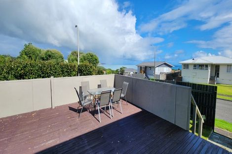 Photo of property in 55 Marama Crescent, Spotswood, New Plymouth, 4310