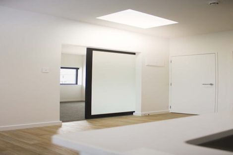 Photo of property in 4/16 Home Street, Mount Victoria, Wellington, 6011