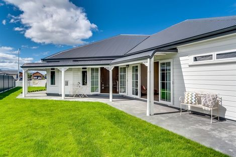 Photo of property in 14 Gee Place, Taradale, Napier, 4112