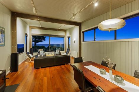 Photo of property in 7 Tutere Street, Waikanae Beach, Waikanae, 5036