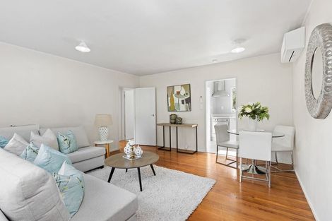 Photo of property in 1/34 Mayfield Road, Glenfield, Auckland, 0629