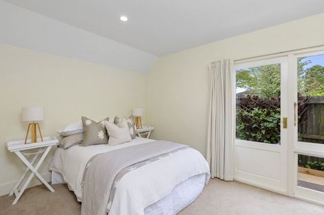 Photo of property in 2/11 Memorial Avenue, Ilam, Christchurch, 8053