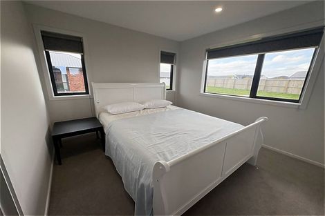 Photo of property in 37 Kingsdowne Drive, West Melton, 7618