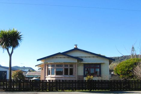 Photo of property in 37 Marlborough Street, Greymouth, 7805