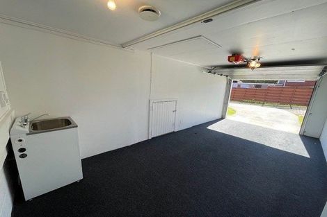 Photo of property in 2/11 Winscombe Street, Belmont, Auckland, 0622