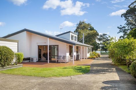Photo of property in 83 Robinson Road, Whitianga, 3510
