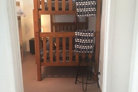 Photo of property in 6 Long Street, Torbay, Auckland, 0630