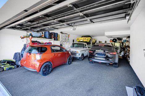 Photo of property in 15 Links Drive, Waiwhakaiho, New Plymouth, 4312