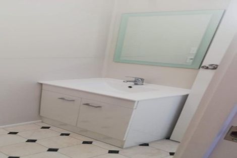 Photo of property in 2/29 Brockworth Place, Riccarton, Christchurch, 8011