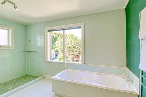 Photo of property in 2/125 Woburn Road, Woburn, Lower Hutt, 5010