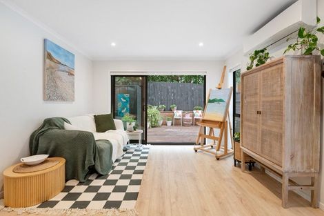 Photo of property in 12 Mata Lane, Stanmore Bay, Whangaparaoa, 0932