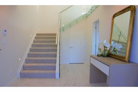 Photo of property in 98 Godfrey Drive, Orewa, 0931