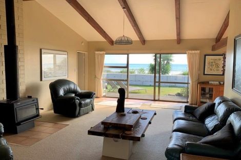 Photo of property in 262 Patons Rock Road, Patons Rock, Takaka, 7182