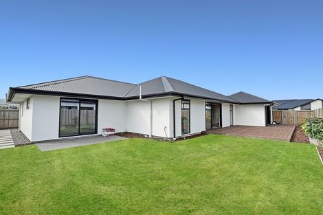 Photo of property in 14 Dalness Crescent, Halswell, Christchurch, 8025