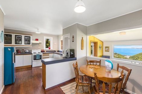 Photo of property in 37 Titiro Moana Road, Korokoro, Lower Hutt, 5012