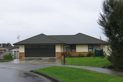 Photo of property in 4 Alpine Grove, Kelvin Grove, Palmerston North, 4414