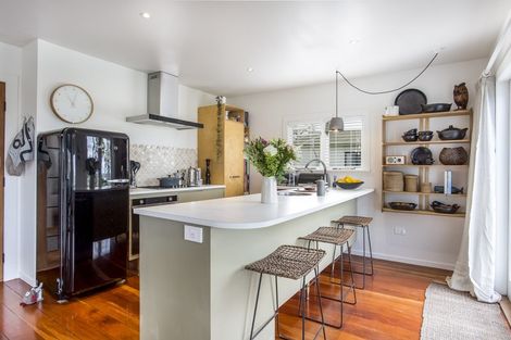 Photo of property in 60 Mclarin Road, Glenbrook, Waiuku, 2681