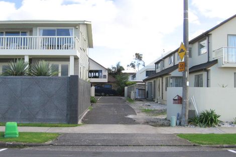 Photo of property in 11a The Esplanade, Eastern Beach, Auckland, 2012