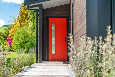 Photo of property in 2 Nisbet Terrace, Kinloch, Taupo, 3377