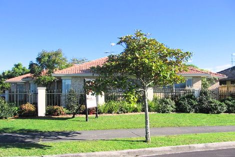 Photo of property in 1 Burnside Court, Rosedale, Auckland, 0632