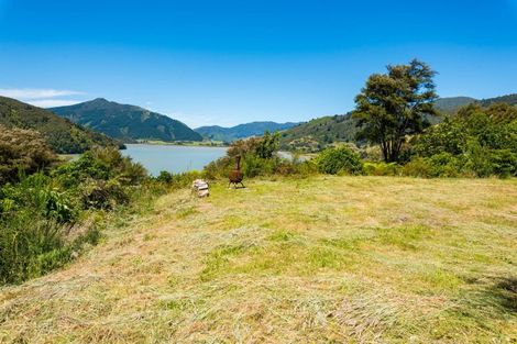 Photo of property in 32 Tepuia Heights, Havelock, 7281