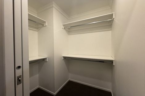 Photo of property in 43 Redoubt Road, Goodwood Heights, Auckland, 2105