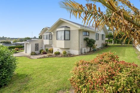 Photo of property in 2 Lindoch Avenue, Te Puna, Tauranga, 3174