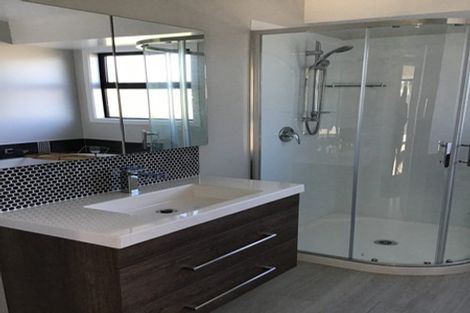 Photo of property in 1/100 Baker Street, New Brighton, Christchurch, 8083