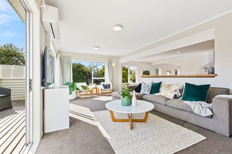 Photo of property in 12 Renata Crescent, Te Atatu Peninsula, Auckland, 0610