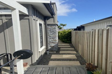 Photo of property in 5 Ascarina Way, Papamoa Beach, Papamoa, 3118