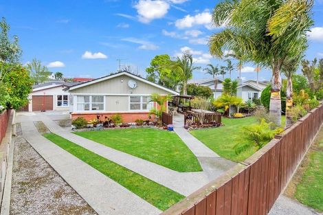 Photo of property in 4 Snowden Place, Opaheke, Papakura, 2113