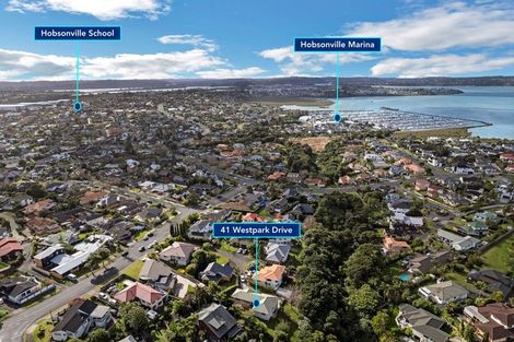 Photo of property in 41 Westpark Drive, West Harbour, Auckland, 0618