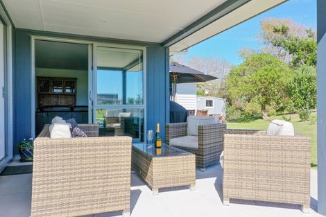 Photo of property in 45 Dawn Parade, Coastlands, Whakatane, 3120